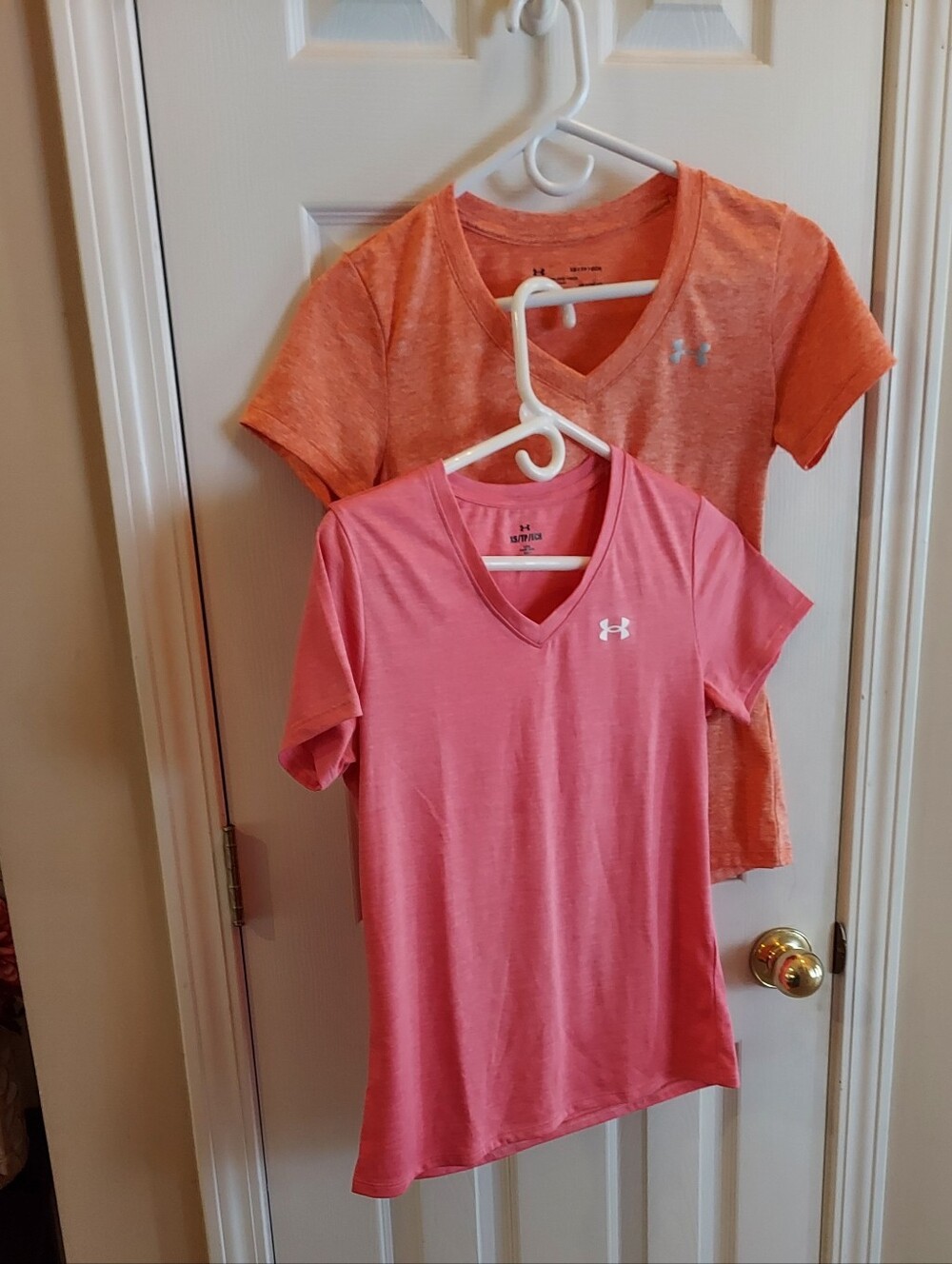 Under Armour Women's Loose V-Neck T-shirt Bundle: Neon Orange Neon Pink SM